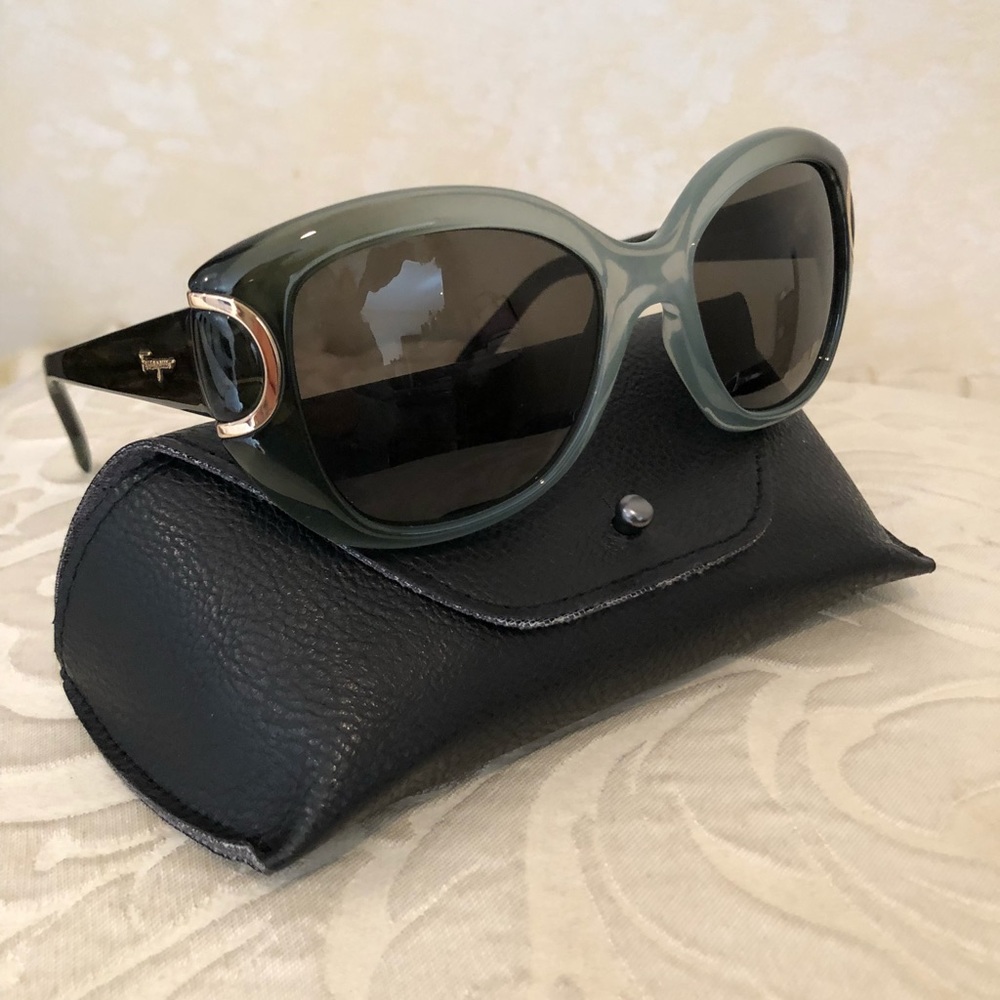 Salvatore Ferragamo sunglasses green